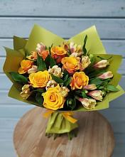 Букет цветов из:  Альстромерии и Розы в Вревском