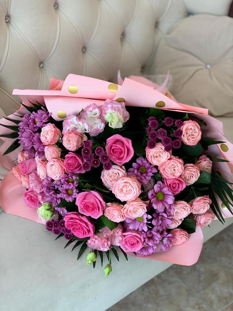 Букет цветов из: Хризантемы, Розы и Лизиантусы в Вревском