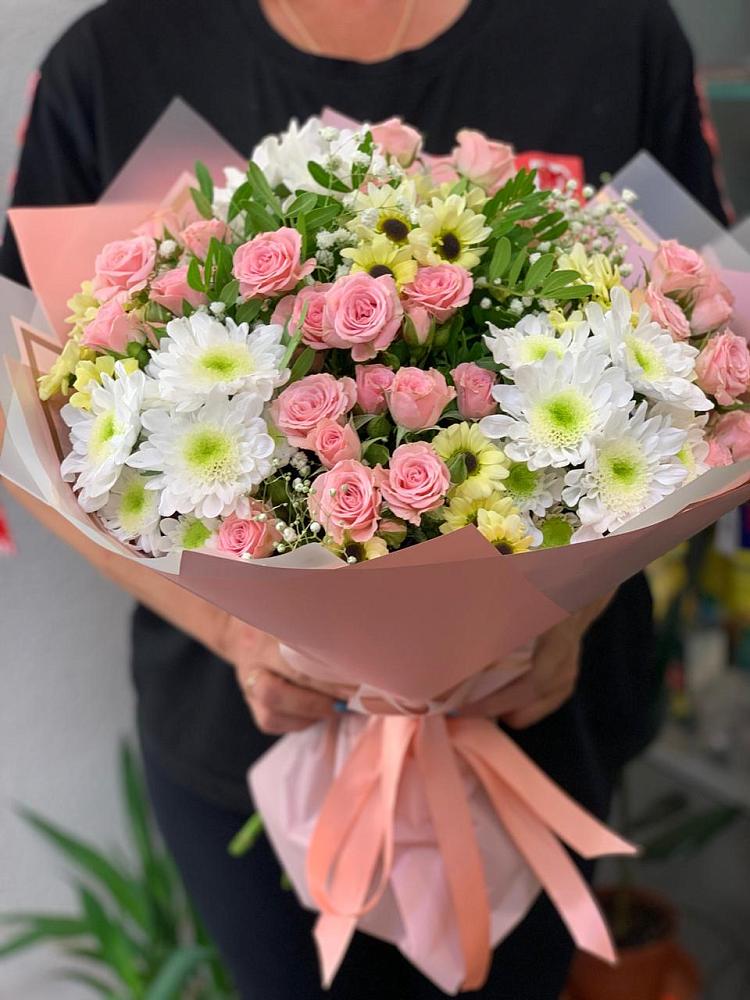 Букет цветов из: Розы и Хризантемы в Вревском