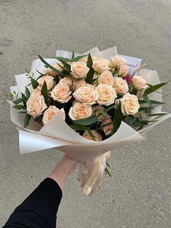 Букет Кремовые розы Латте в Вревском