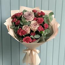 Букет цветов из:  Гвоздики и Розы в Вревском