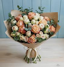 Букет цветов из:  Альстромерии и Розы в Вревском